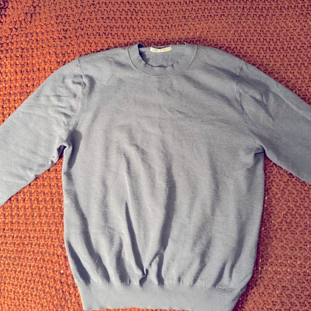 Zara. Blue, long sleeve, thin sweater. Size medium. Relaxed fit.